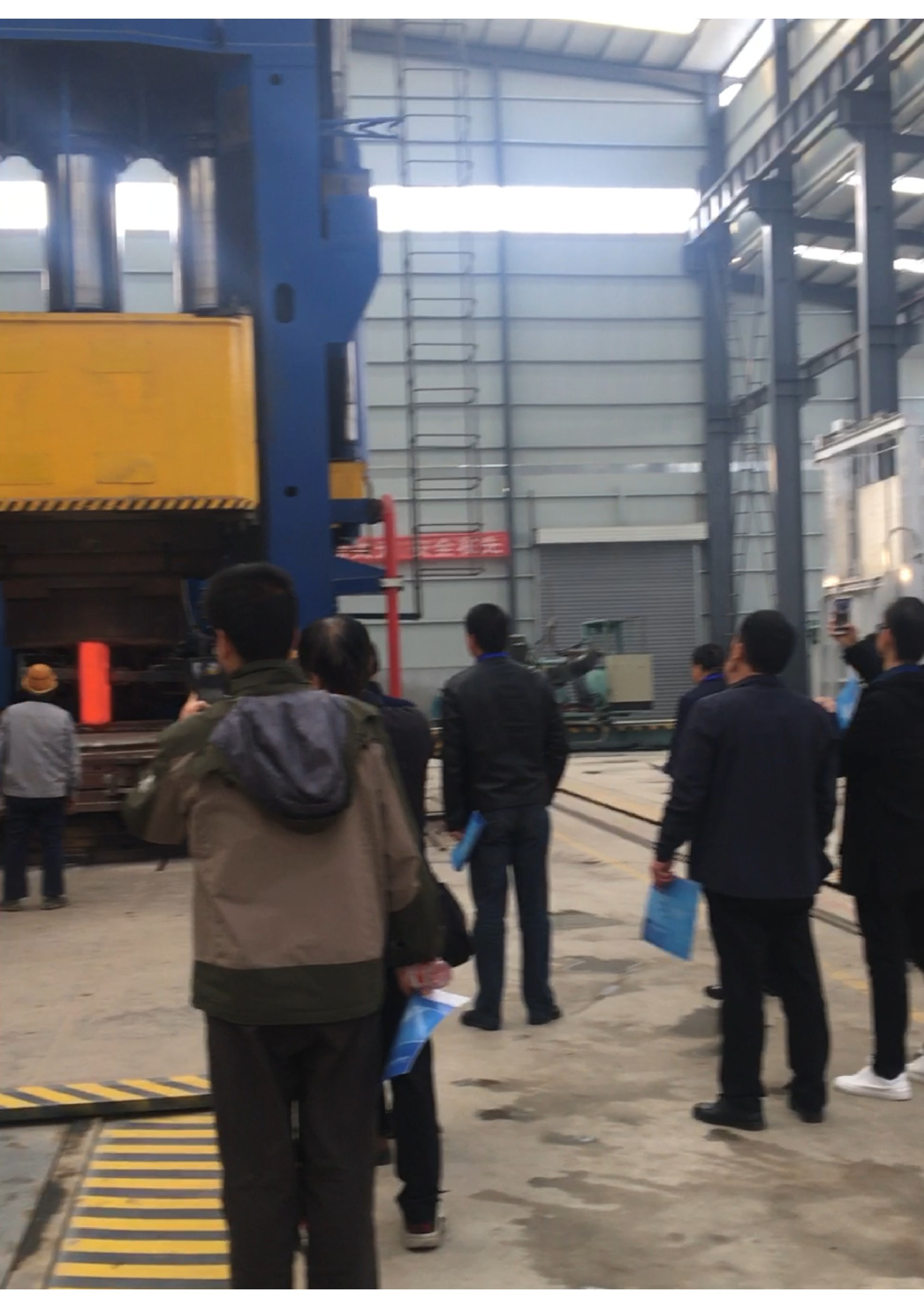 熱烈歡迎寶雞市委書記楊廣亭來訪寶雞西工鈦合金